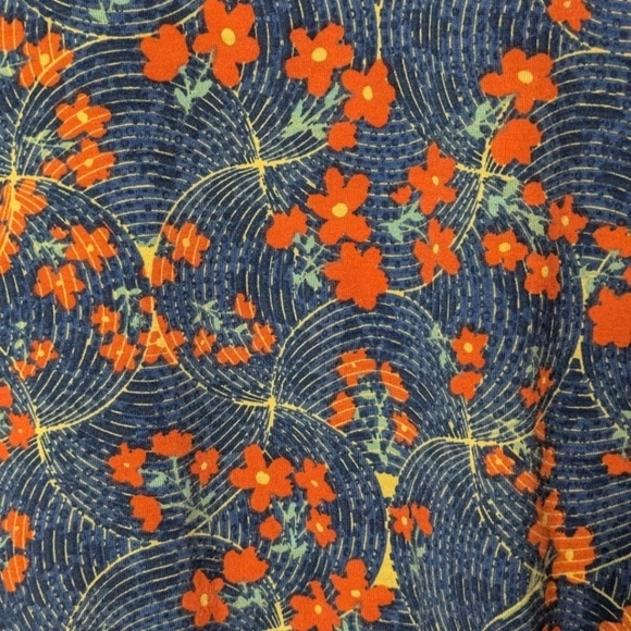 LuLaRoe Irma 2XL shirt in navy with orange flowers - Picture 3 of 6